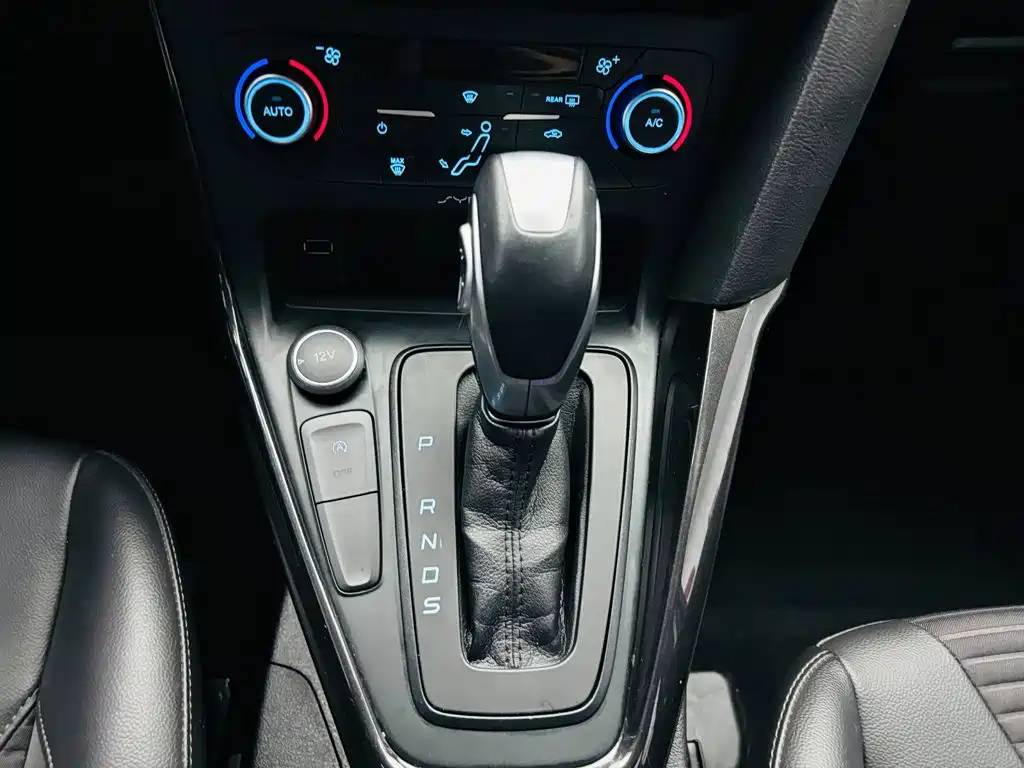 Photo 17 - Ford Focus