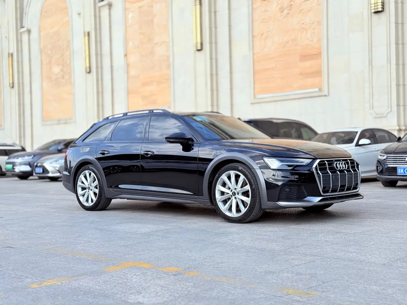 Audi A6 (Import) 2023 Model allroad quattro 55 TFSI Grand Explorer Edition фото 3