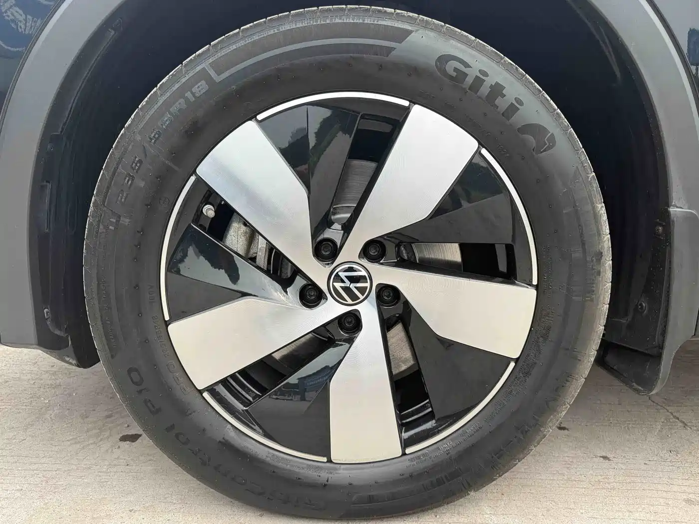 Volkswagen Tiguan L 2024 PRO 330TSI 2WD Smart Edition фото 34