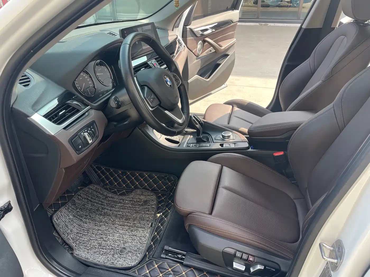 BMW X1 2022 sDrive20Li Fashion фото 8