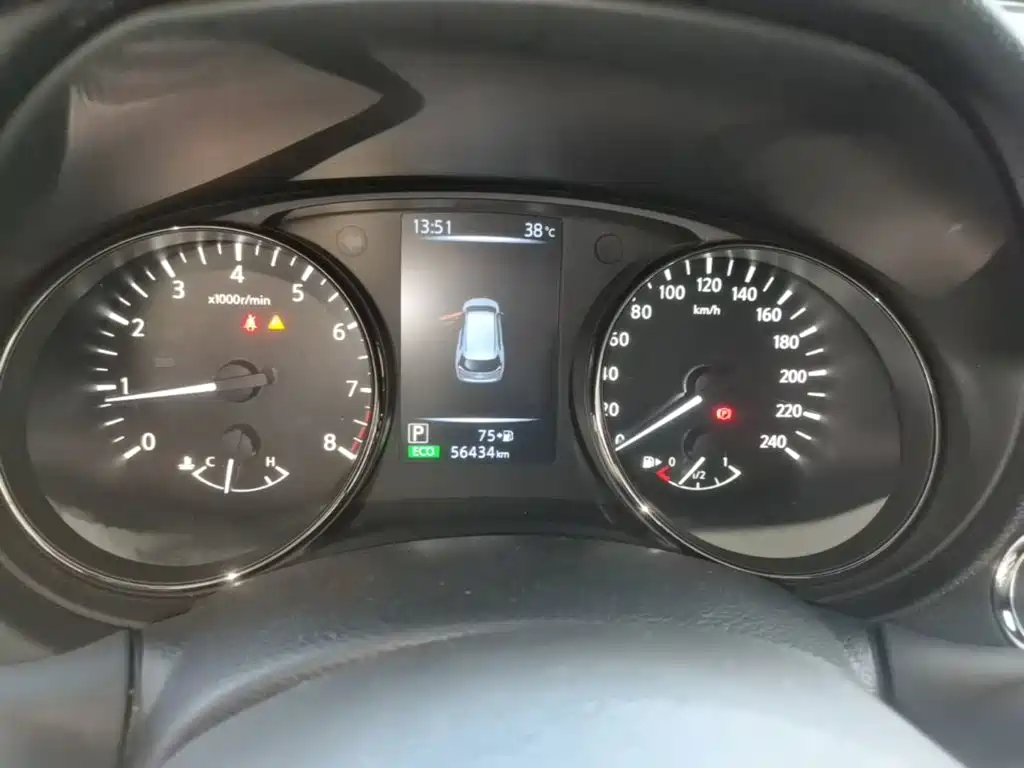 Фото 12 - Nissan X-Trail