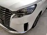 Фото 18 - Buick GL8