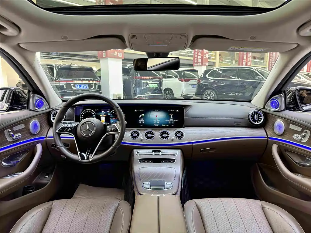 MERCEDES-BENZ E CLASS