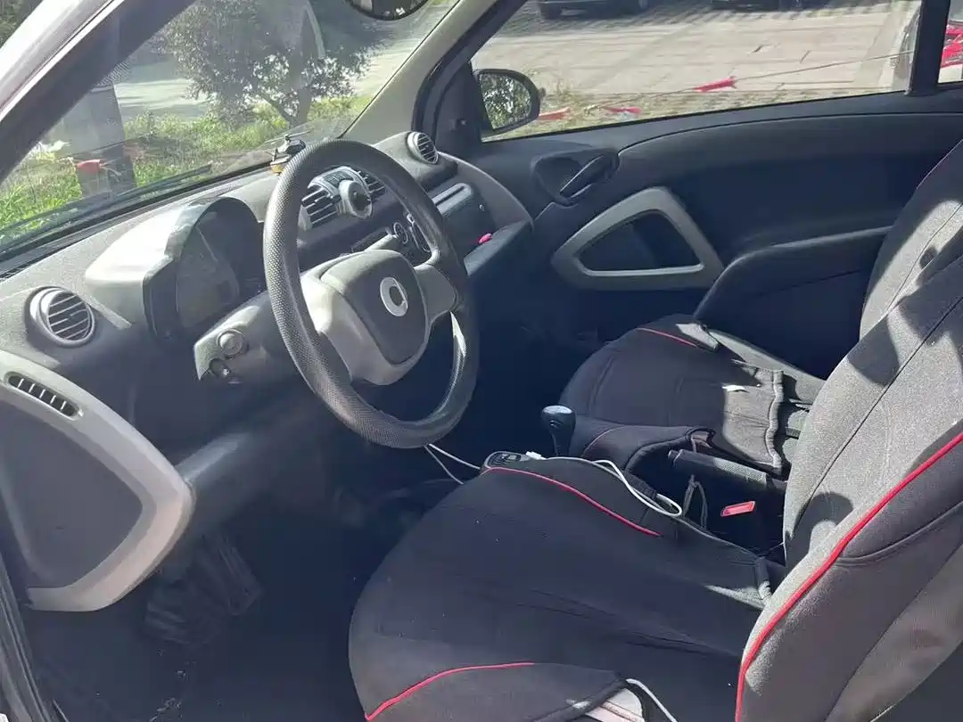 smart fortwo 2013 2012 1.0 MHD Hardtop Standard
