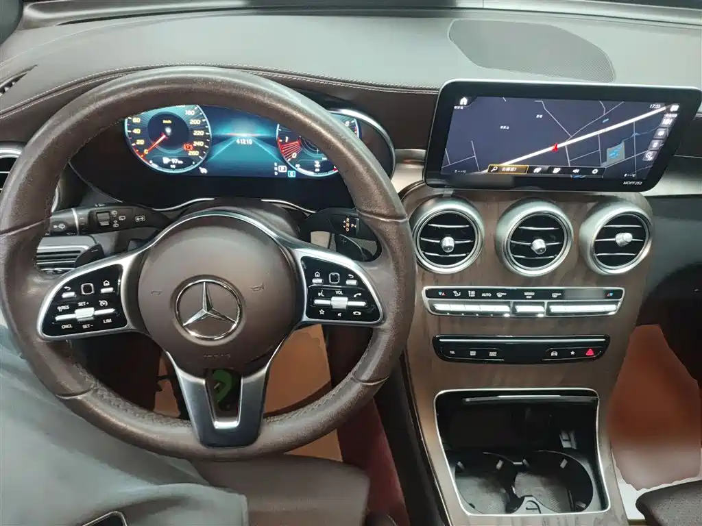 Mercedes-Benz GLC 2022 Facelift II GLC 260 L 4MATIC Luxury фото 10