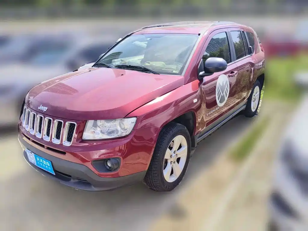 Photo 1 - Jeep Compass (Import)