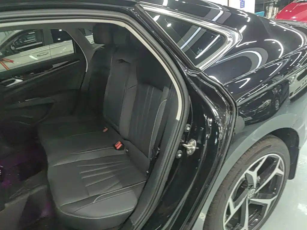 Volkswagen Passat 2025 2025 Outstanding 330TSI Starlight Elite Edition