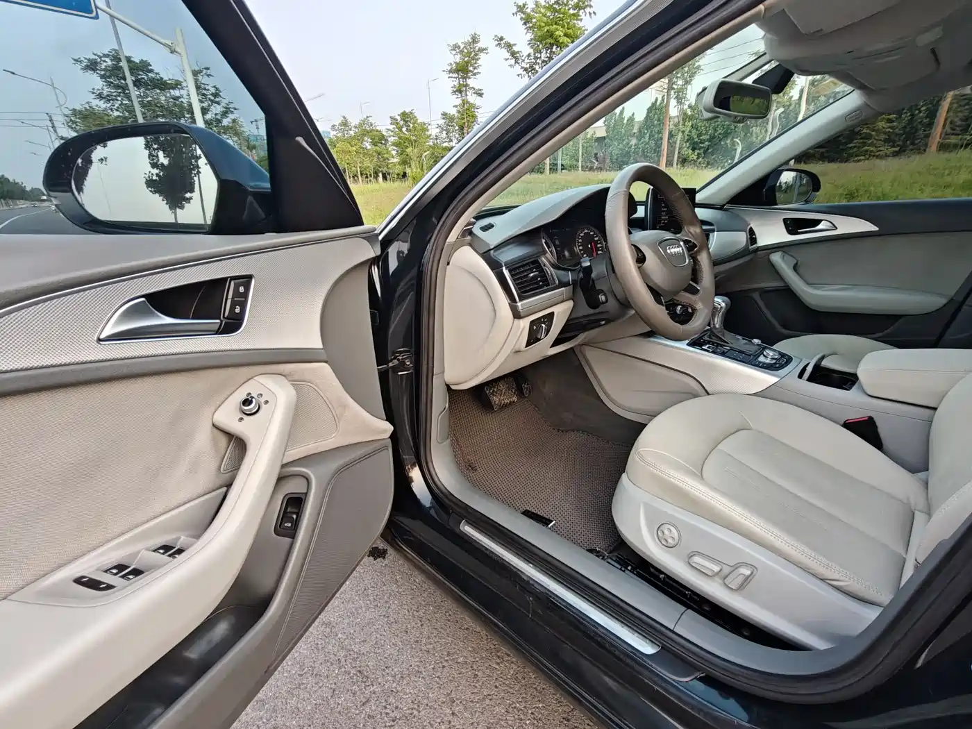 Audi A6L 2012 TFSI Standard фото 10