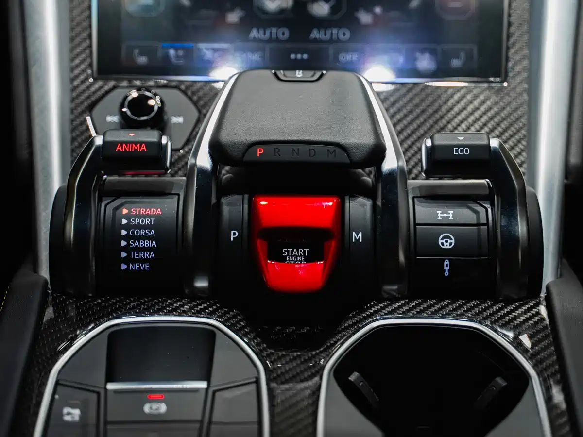 Lamborghini Urus 2023 4.0T V8 S фото 36