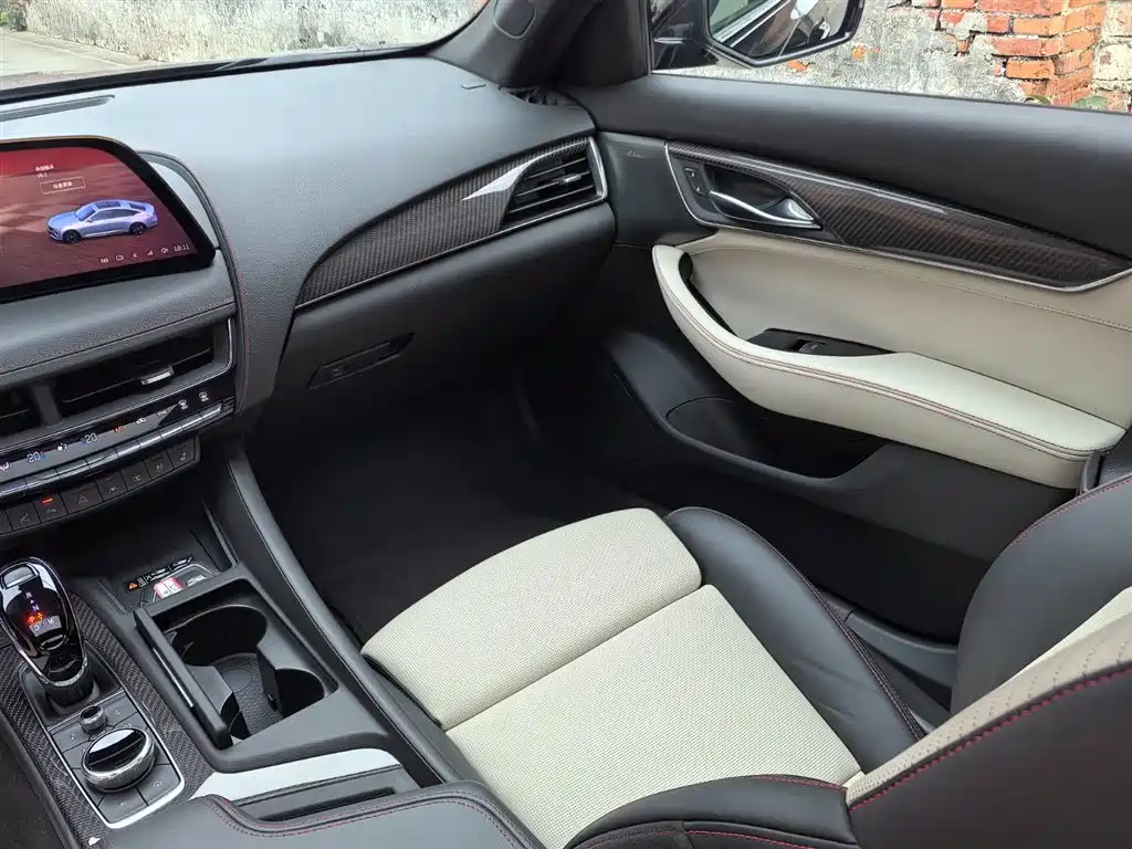 Cadillac CT5 2025 Model 28T Track Performance Edition фото 13
