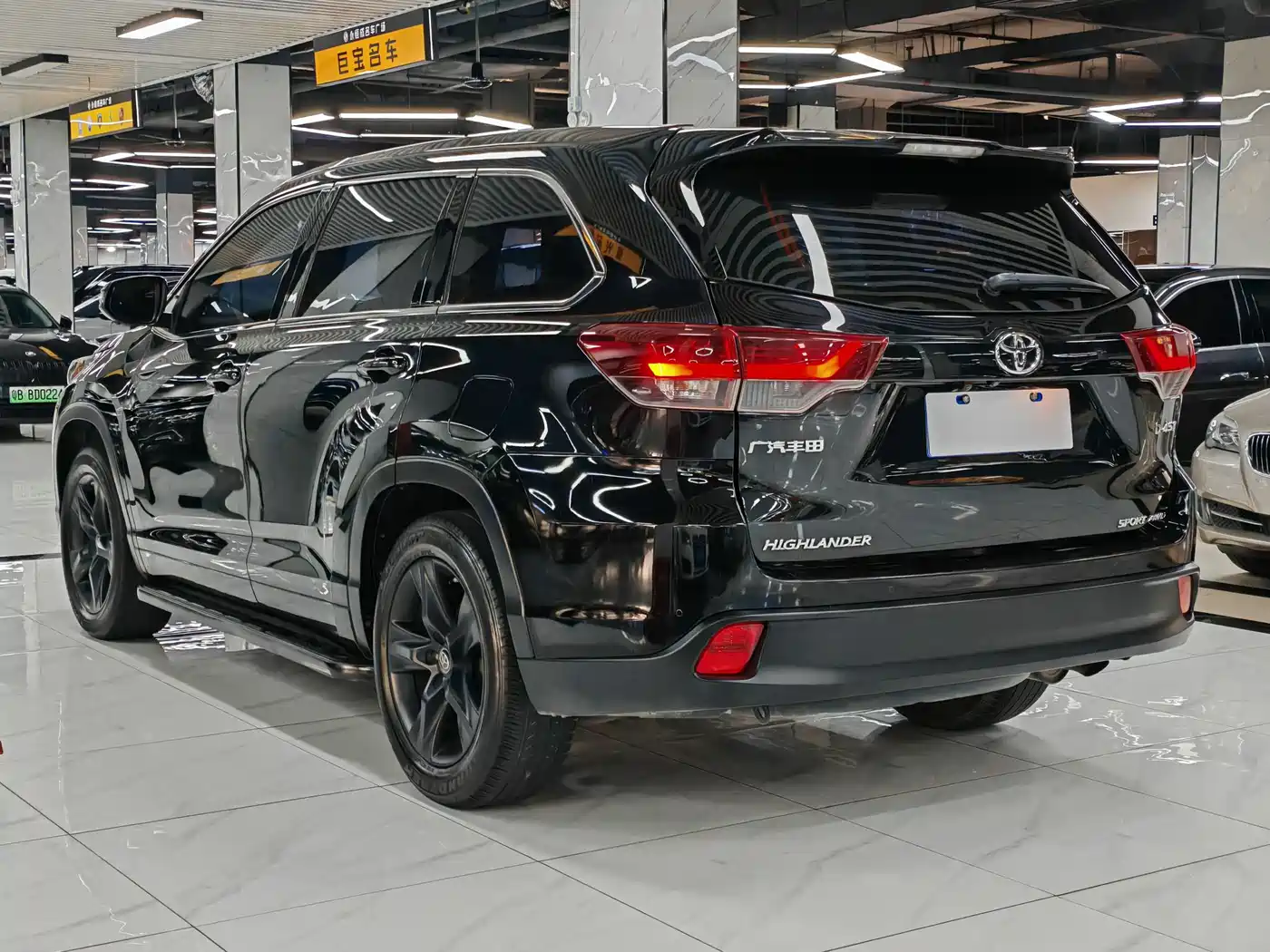 Toyota Highlander 2018 Model 2.0T 4WD Knight Edition 7-Seater China VI фото 8
