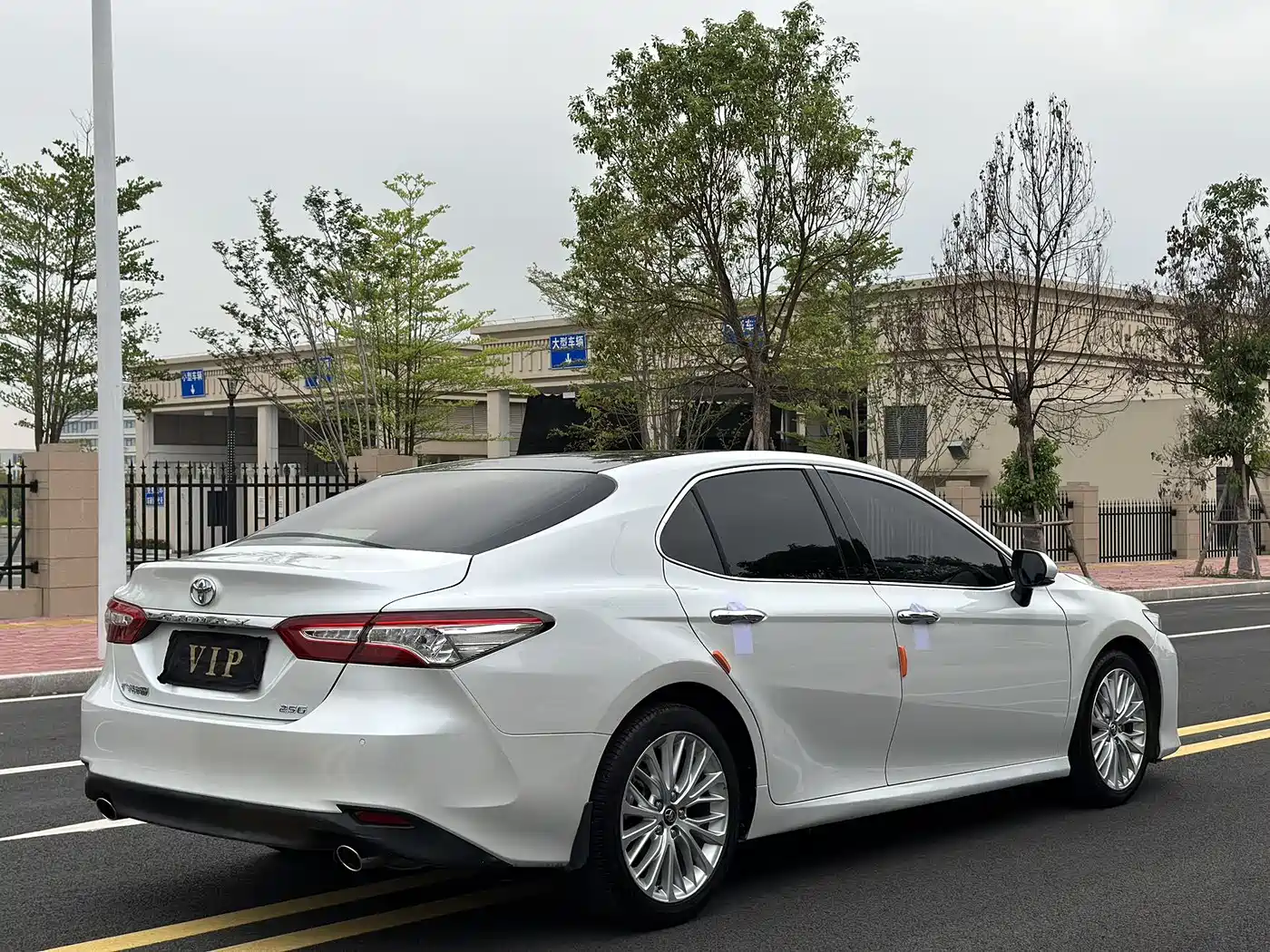 Toyota Camry 2019 2.5G Luxury Edition China VI фото 9
