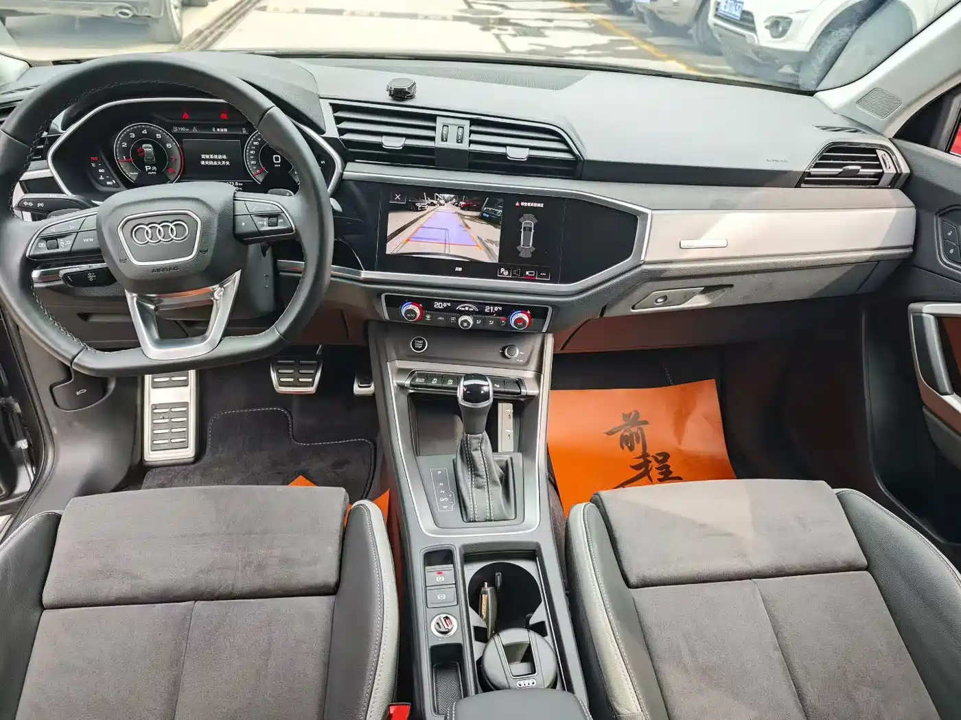Фото 6 - Audi Q3