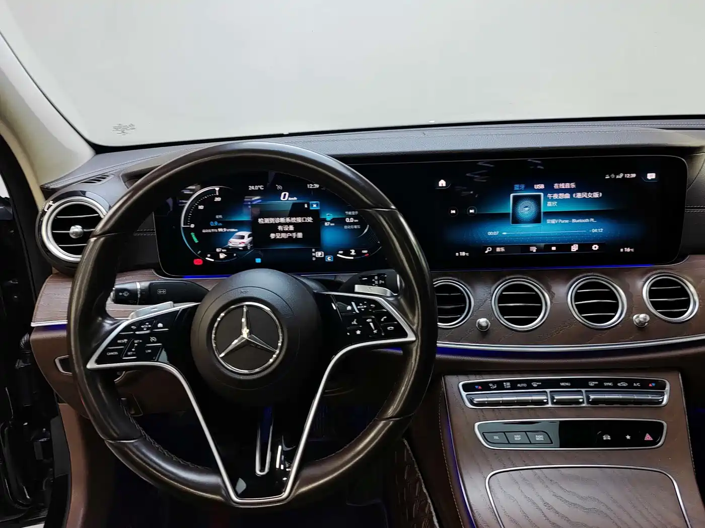Mercedes-Benz E-Class 2021 E 260 L фото 10