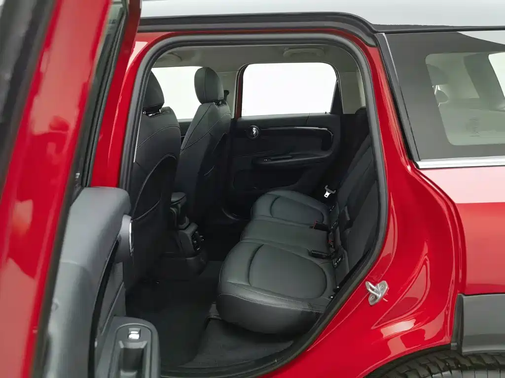 Фото 15 - MINI COUNTRYMAN
