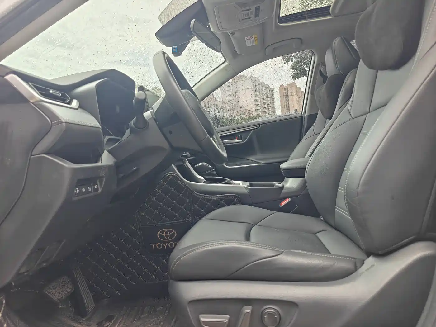 Toyota Wildlander 2022 2.0L CVT FWD Luxury Edition фото 7