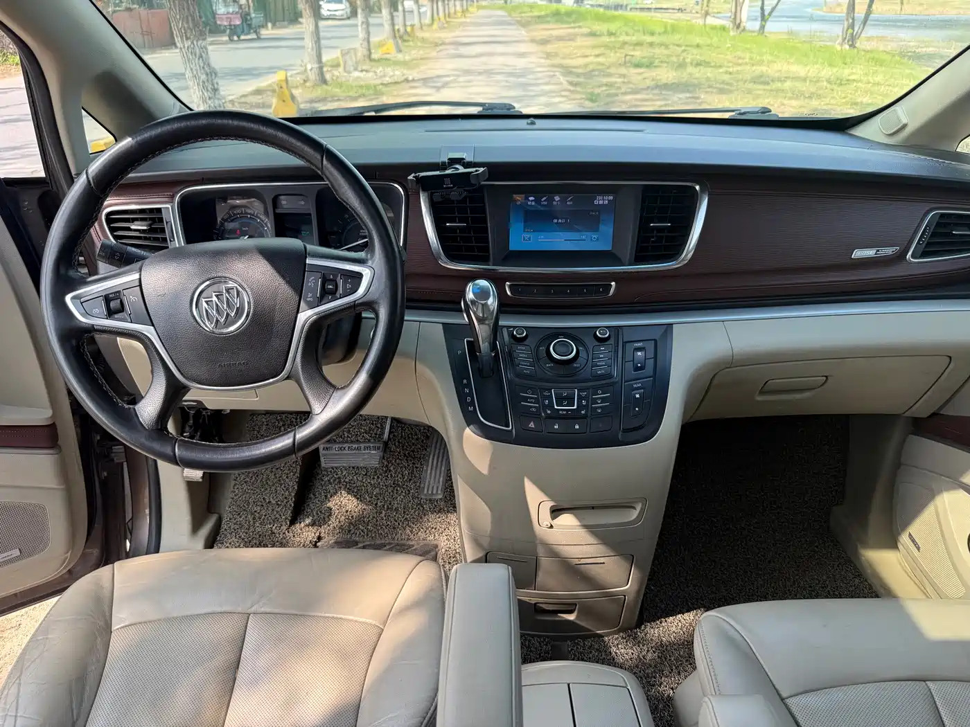 Buick GL8 2014 3.0L XT Luxury Business Flagship фото 15