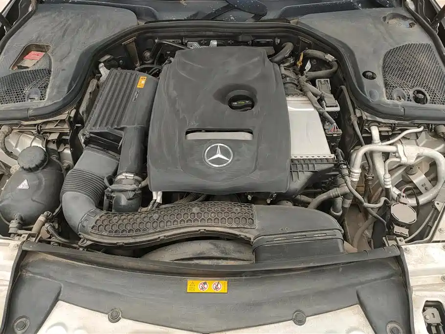 Mercedes-Benz E-Class 2016 E 200 L Sport Type фото 10