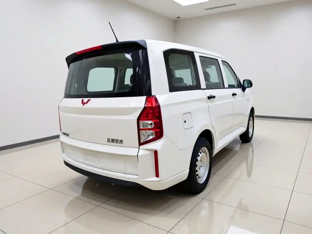 Wuling Motors Wuling Hongguang PLUS 2026 2020 1.5L Manual Standard 5-seater