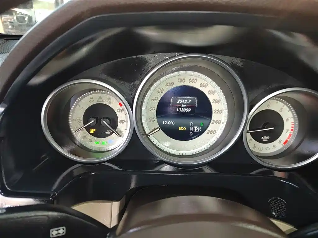 Mercedes-Benz E-Class 2015 E 260 L Sport фото 12