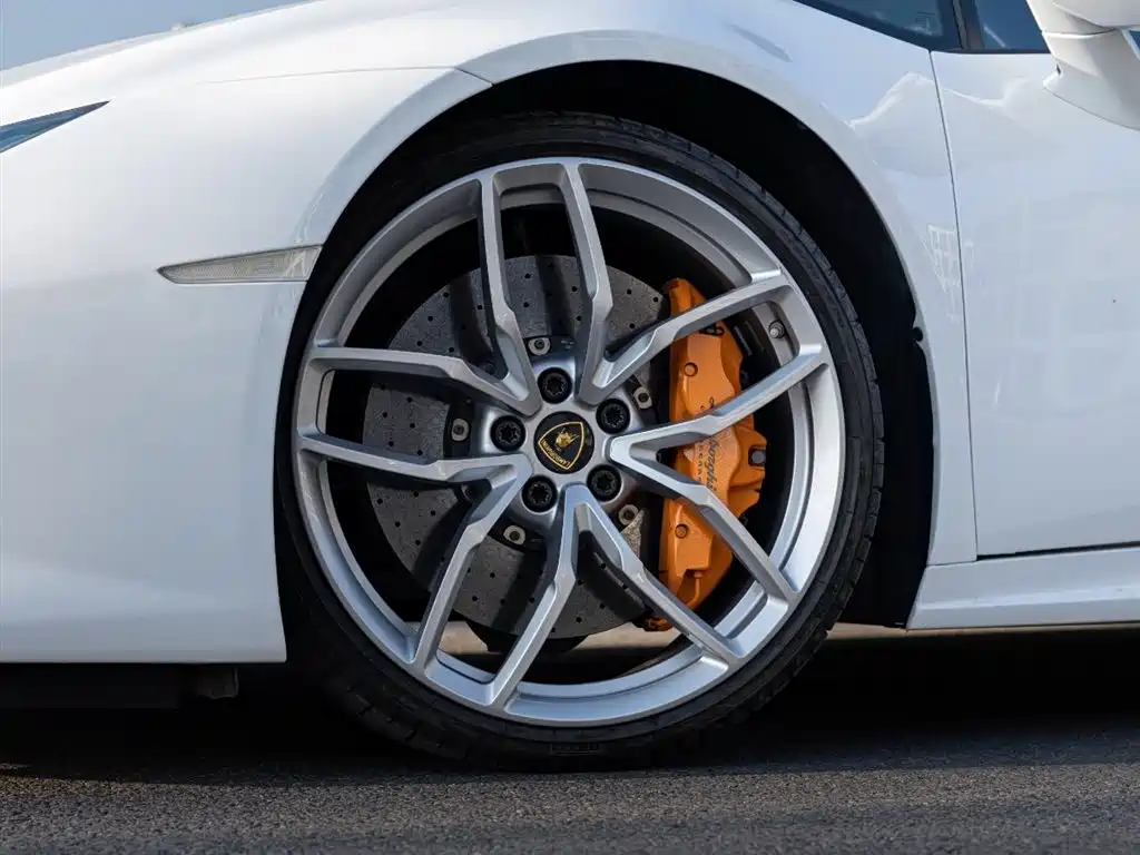 Lamborghini Huracán 2014 LP 610-4 фото 8