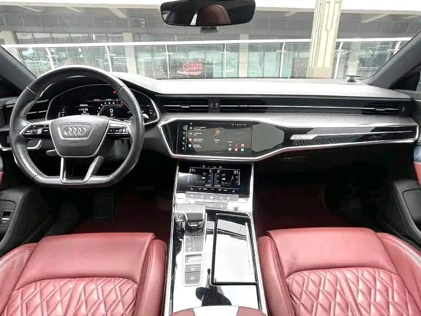 Фото 5 - Audi A7L