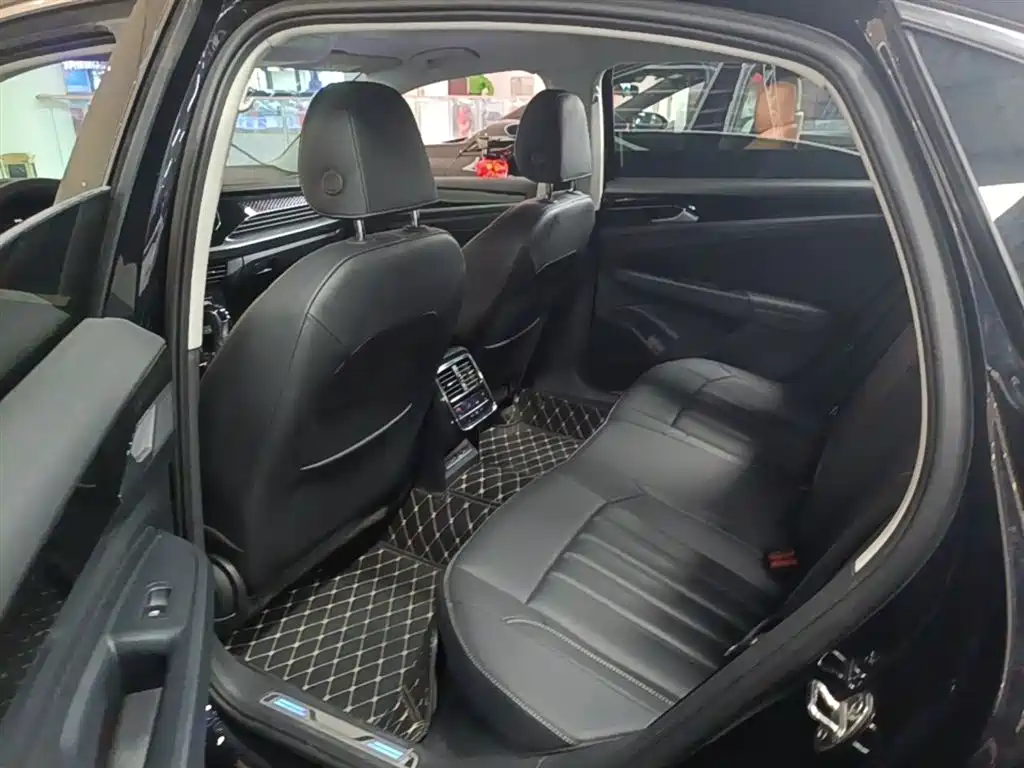 Volkswagen Passat New Energy 2022 430PHEV Hybrid Business Edition фото 17