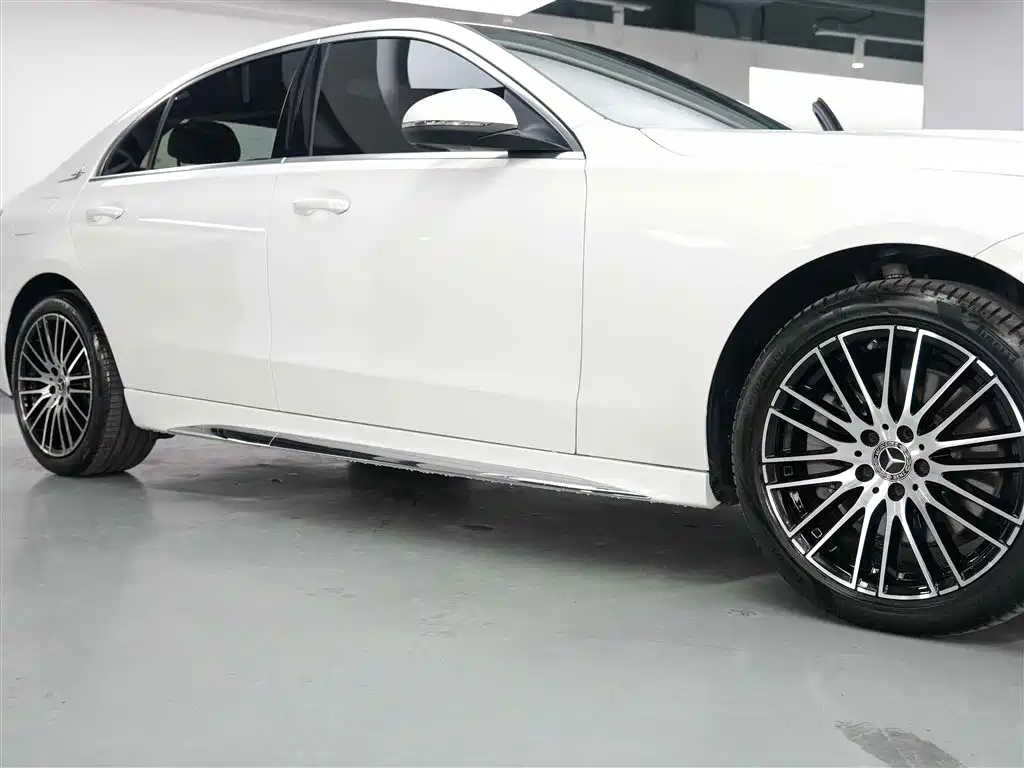 Mercedes-Benz C-Class 2024 Second Facelift C 260 L Sport фото 14
