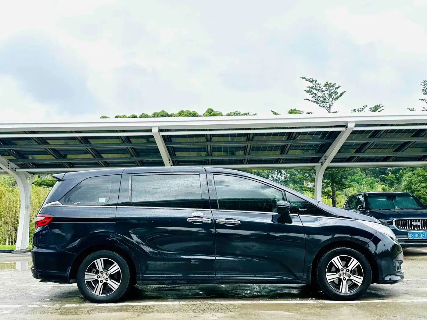 Фото 5 - Honda Odyssey