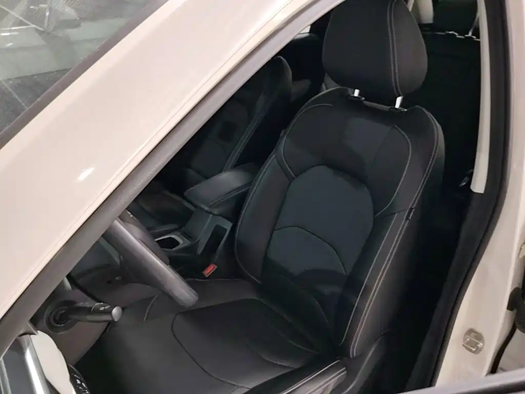 Baojun 530 2019 2018 1.5T Manual Premium Model China V