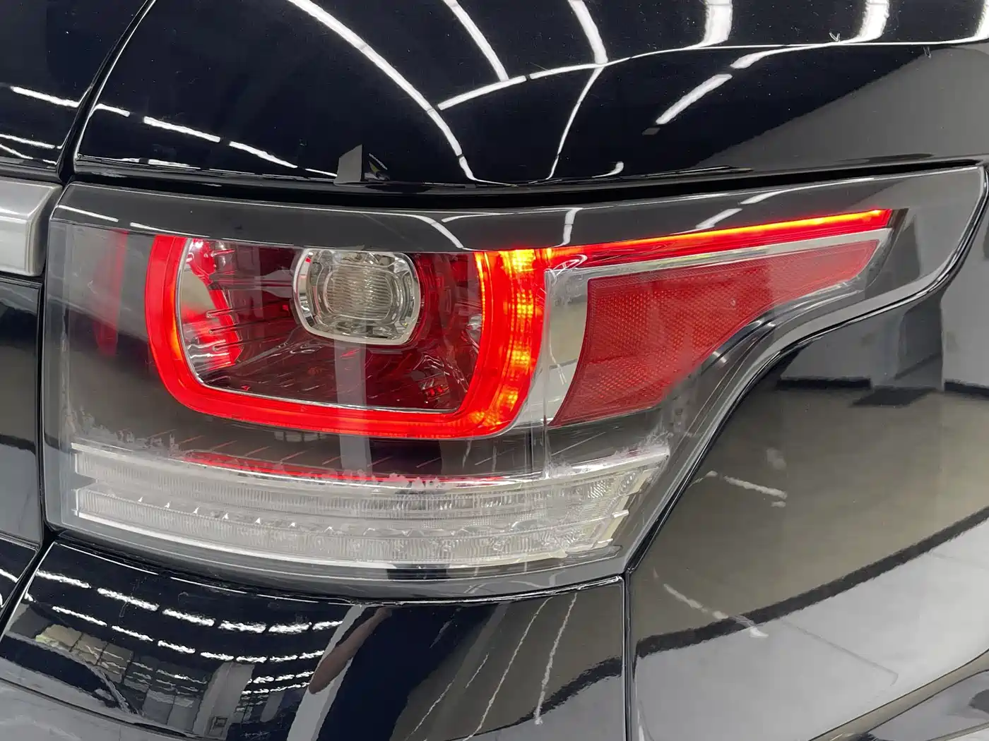 Land Rover Range Rover Sport 2017 3.0 SC V6 HSE фото 24