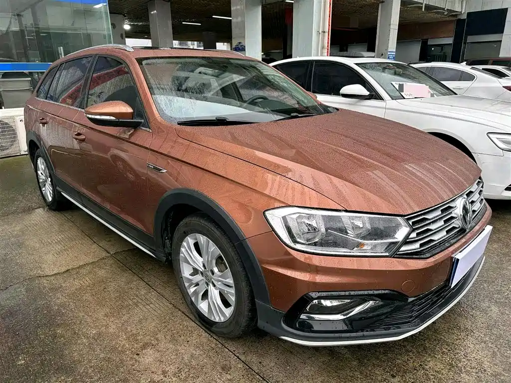Volkswagen C-TREK 2017 1.6L Automatic Luxury фото 3