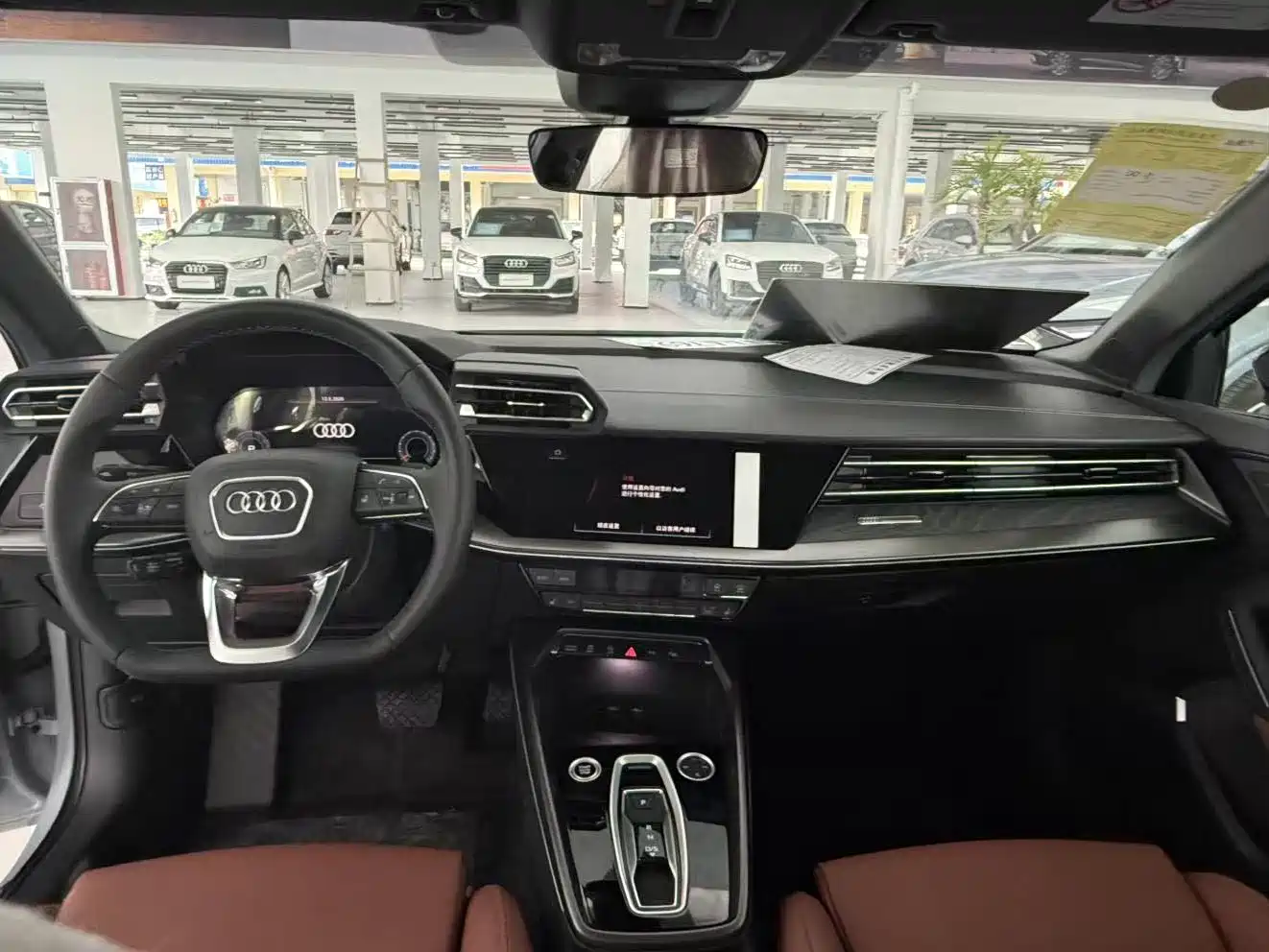 Audi A3 2025 Model Sportback 35TFSI Flying Premium + Luxury Selection Package (Southern Edition) фото 4