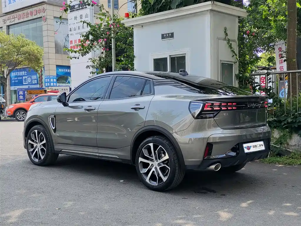 Lynk & Co 05 2022 2.0TD 4WD Power Halo фото 4