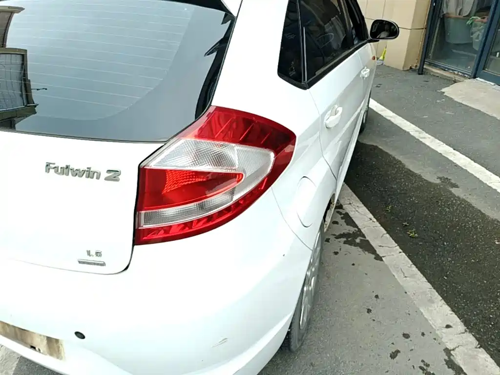 Chery Fengyun 2 2016 2016 1.5L Manual Premium Edition
