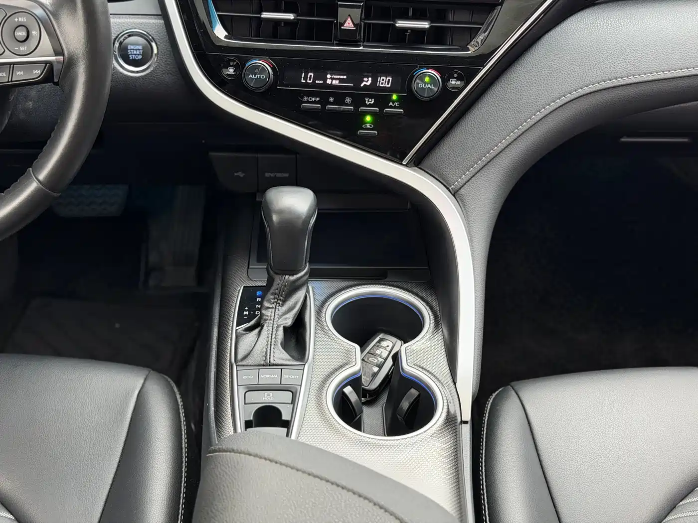 Toyota Camry 2023 2.0S Knight Edition фото 21