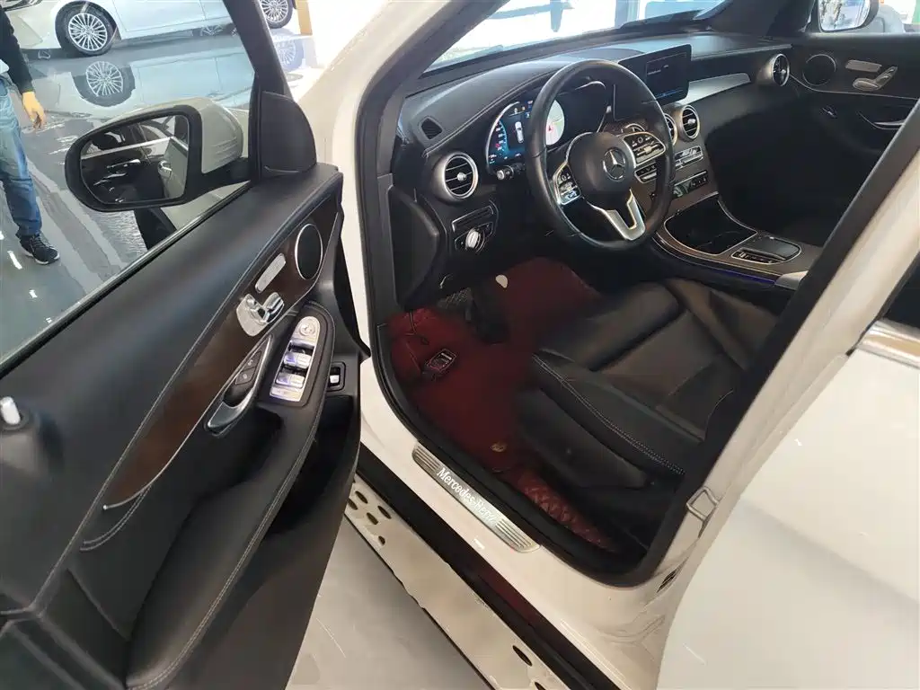 Mercedes-Benz GLC 2020 GLC 300 L 4MATIC Dynamic фото 13
