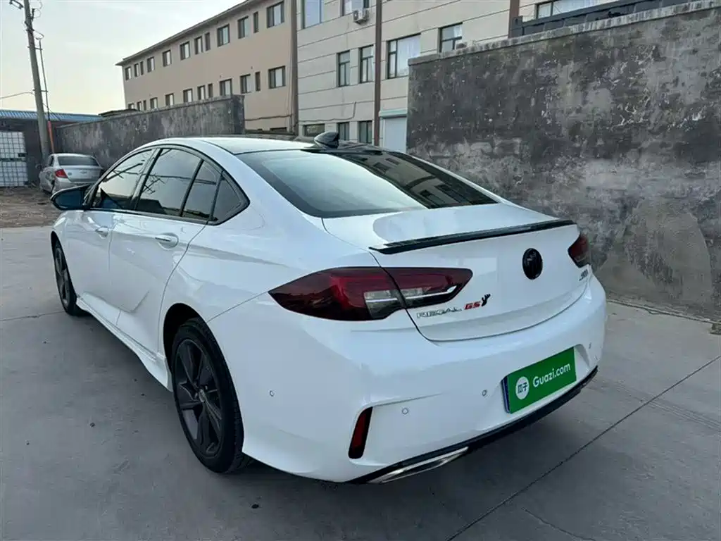 Buick Regal 2017 GS 28T Luxury Model фото 10
