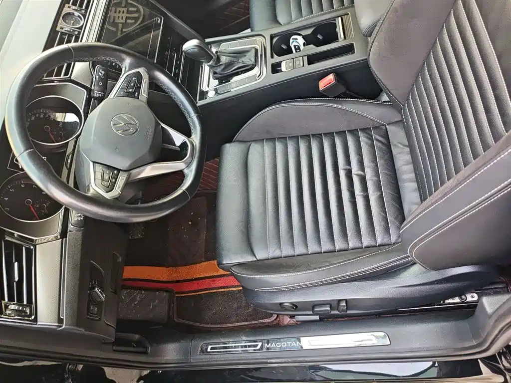 Volkswagen Magotan 2020 330TSI DSG Leading фото 16