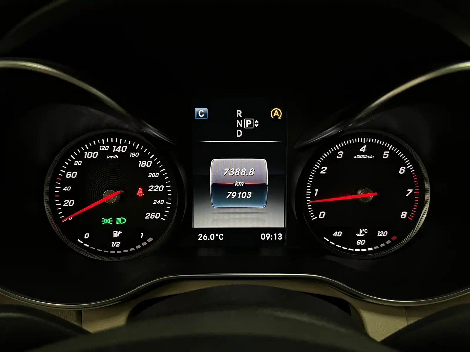 Фото 9 - Mercedes-Benz C-Class