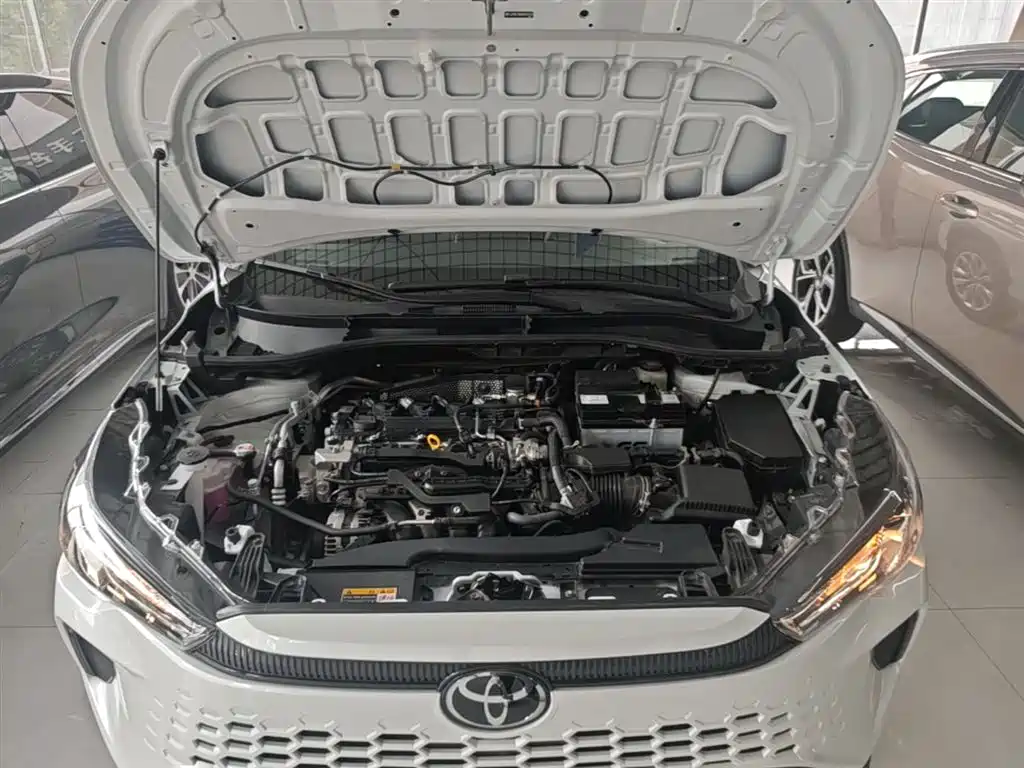 Toyota Corolla Cross 2025 2.0L Pioneer Edition фото 20