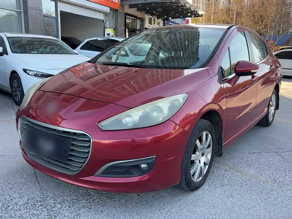 Peugeot 308 2014 Model Joy Edition Classic 1.6L Manual Superior Style фото 2