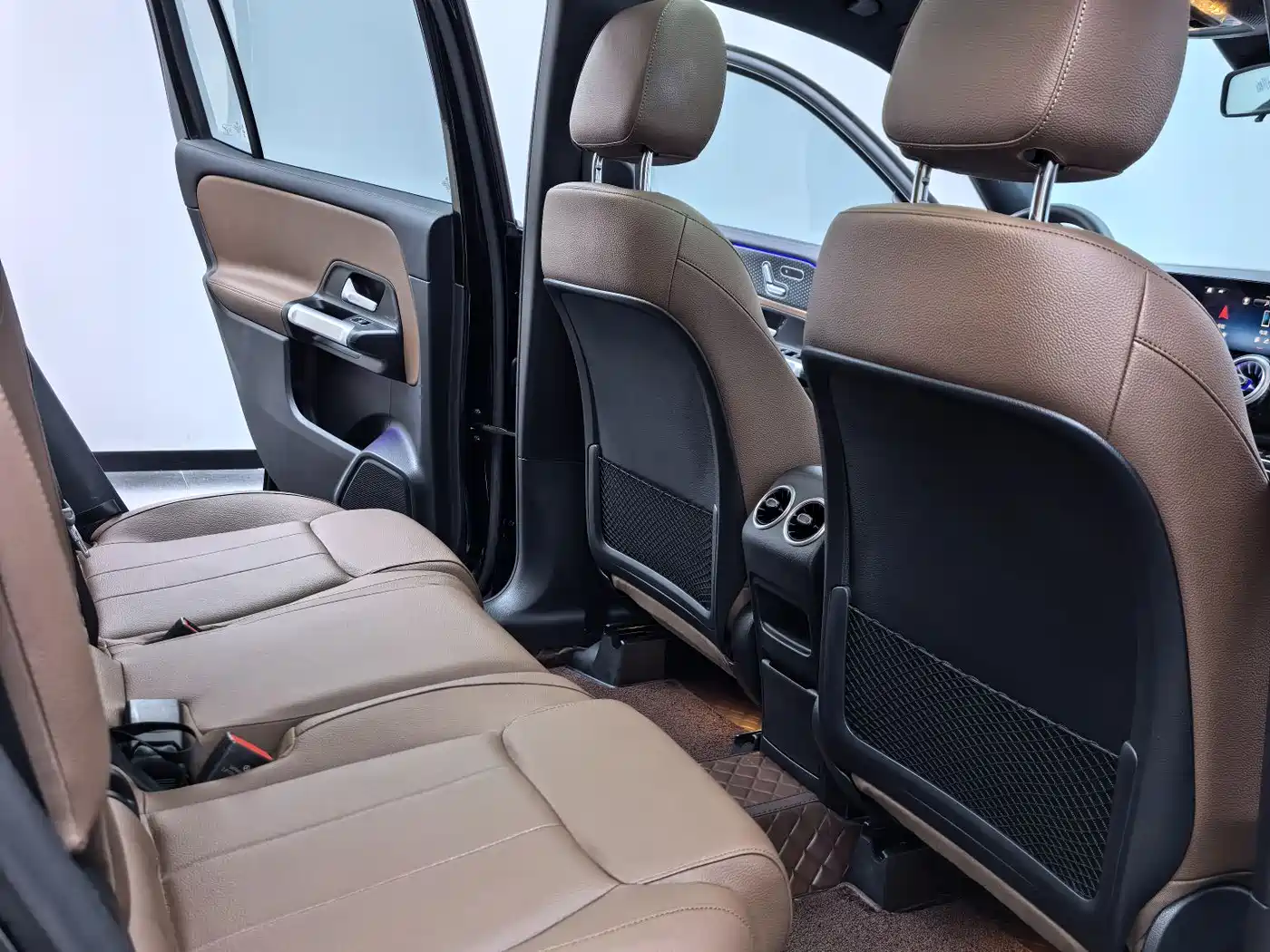 Mercedes-Benz GLB 2024 GLB 220 Fashion фото 11