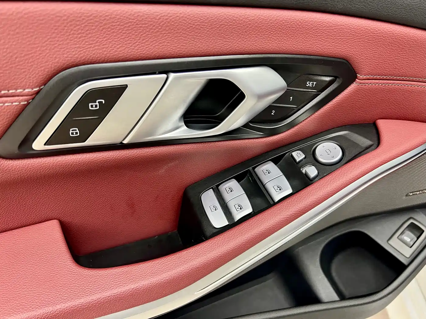 BMW 3 Series 2024 325Li M Sport Shadowline Package фото 14