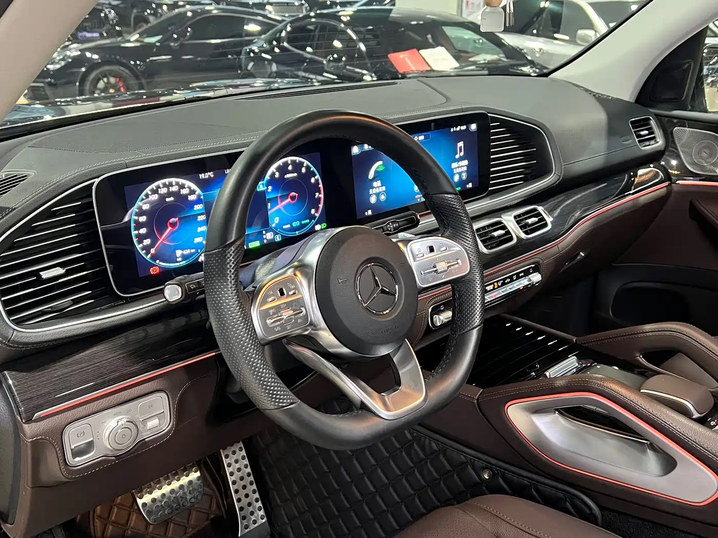 Mercedes-Benz GLS 2023 Second Facelift GLS 450 4MATIC Fashion фото 14