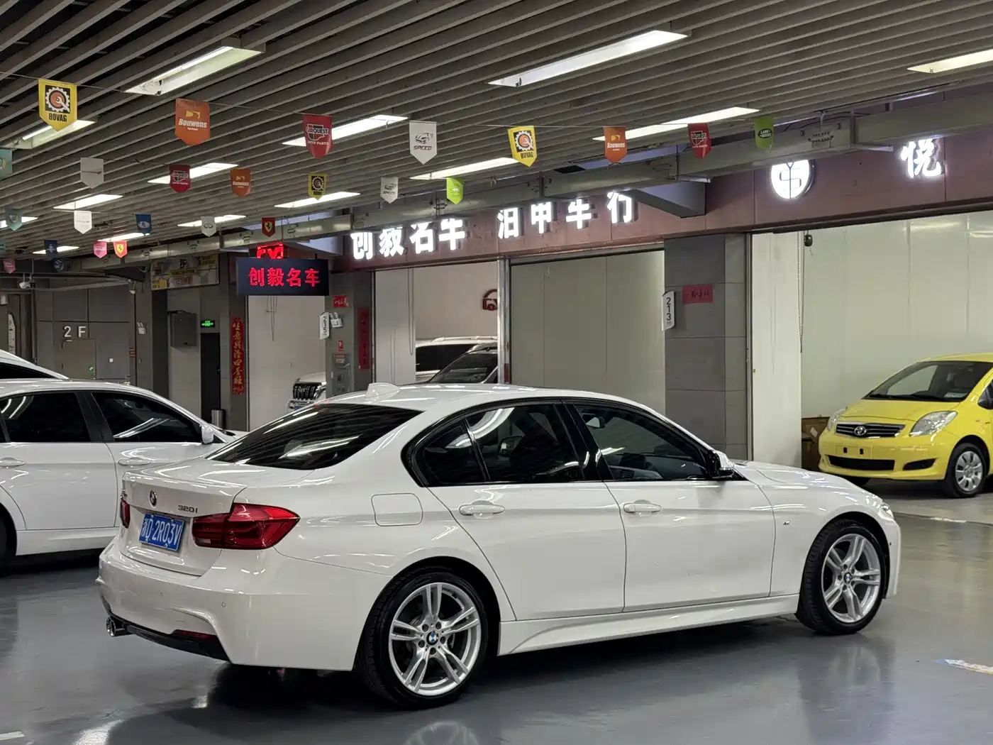 BMW 3 Series 2018 320i M Sport Package фото 2