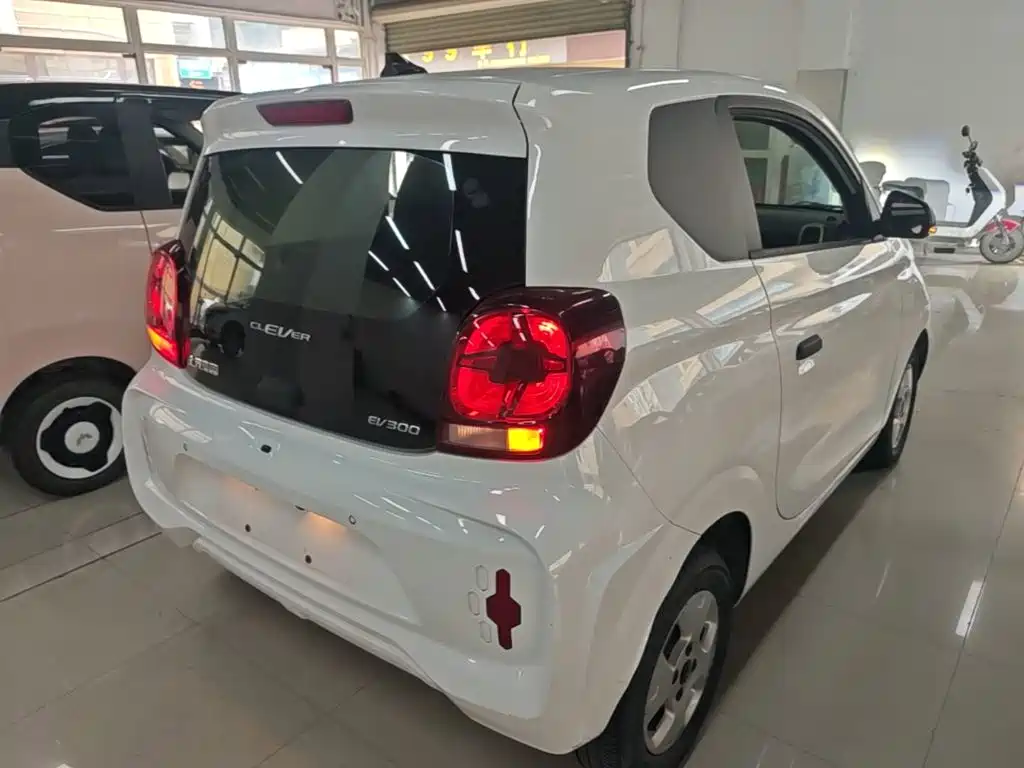 Roewe Clever 2020 2020 Urban Style Edition