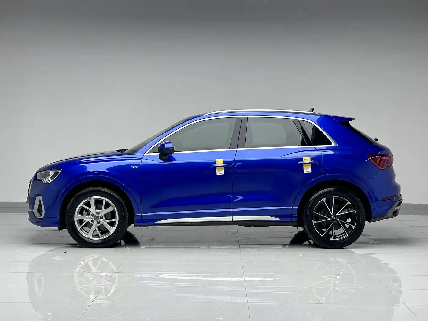 Photo 5 - Audi Q3