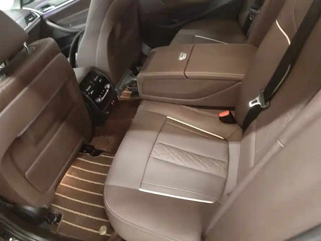 BMW 5 Series 2022 530Li Leading Luxury Package фото 17