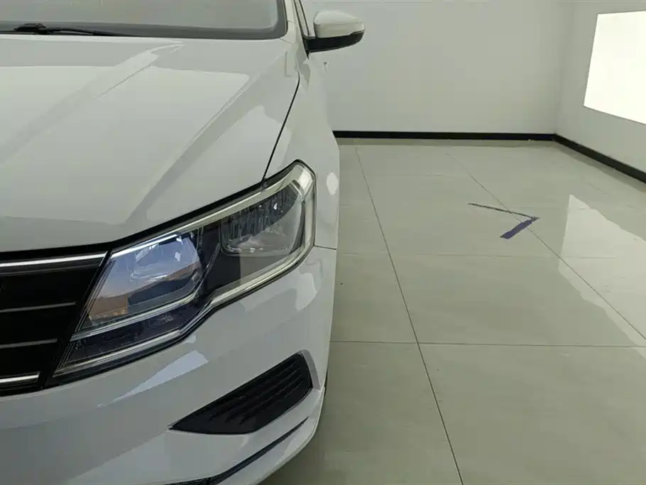 Volkswagen Jetta 2017 1.4L Manual Fashion фото 5